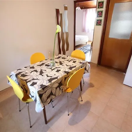 Two-bedroom In Xlii