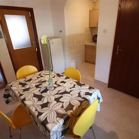 Two-bedroom In Xlii Apartment *