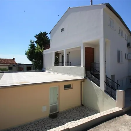 Two-bedroom In Xlii Apartment